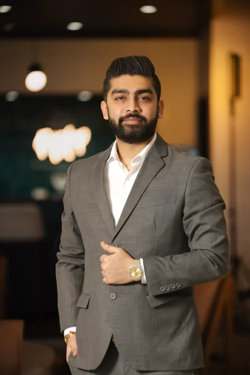 Darshil Shah - Senior Property Consultant