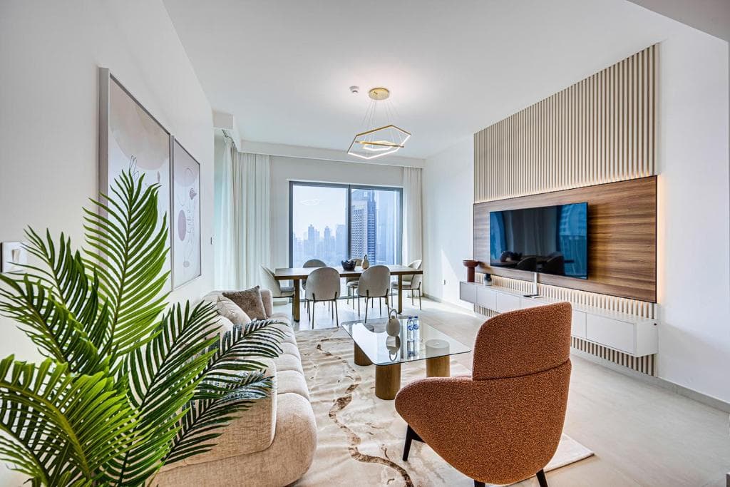 A REFINED LIFESTYLE BEYOND COMPARE